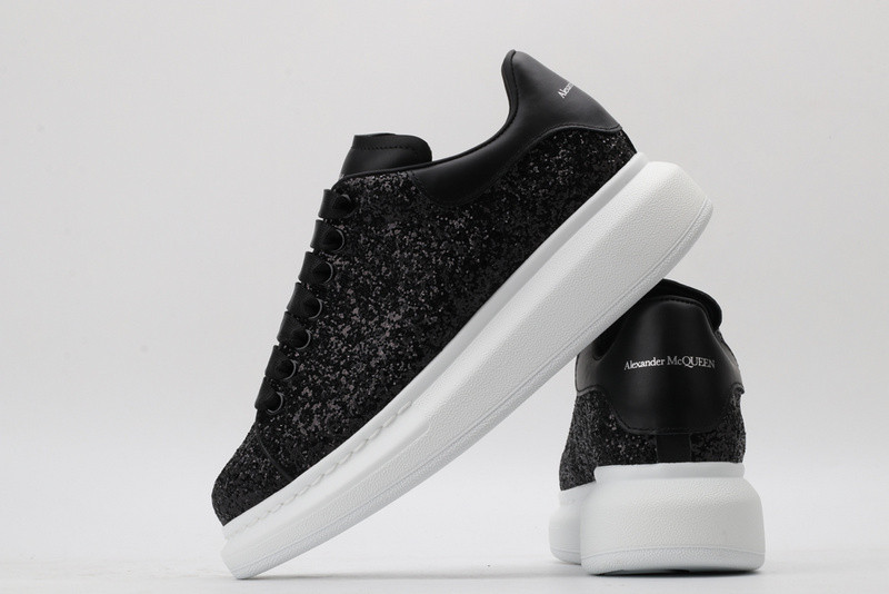 ALEXANDER MCQUEEN SNEAKER