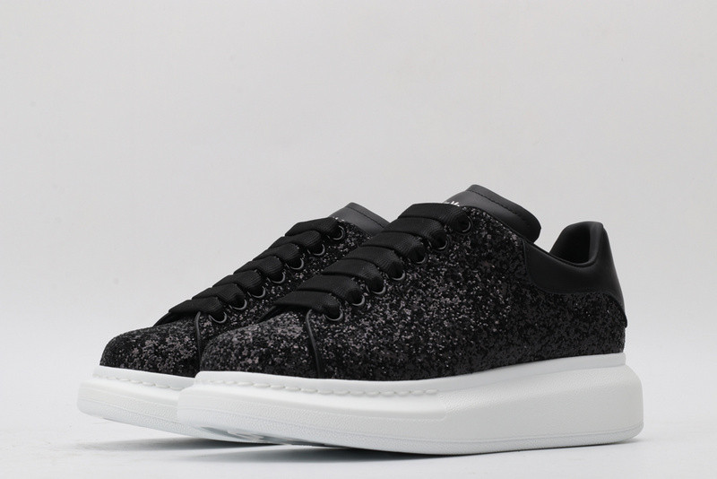 ALEXANDER MCQUEEN SNEAKER