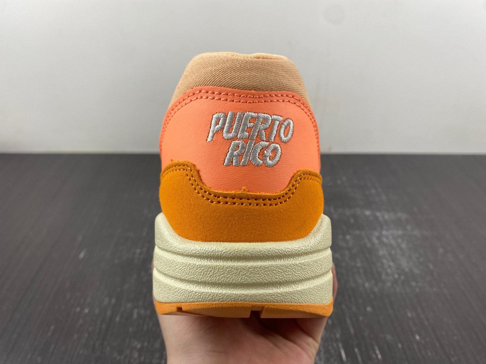 Nike Air Max 1 Puerto Rico Orange Frost FD6955-800