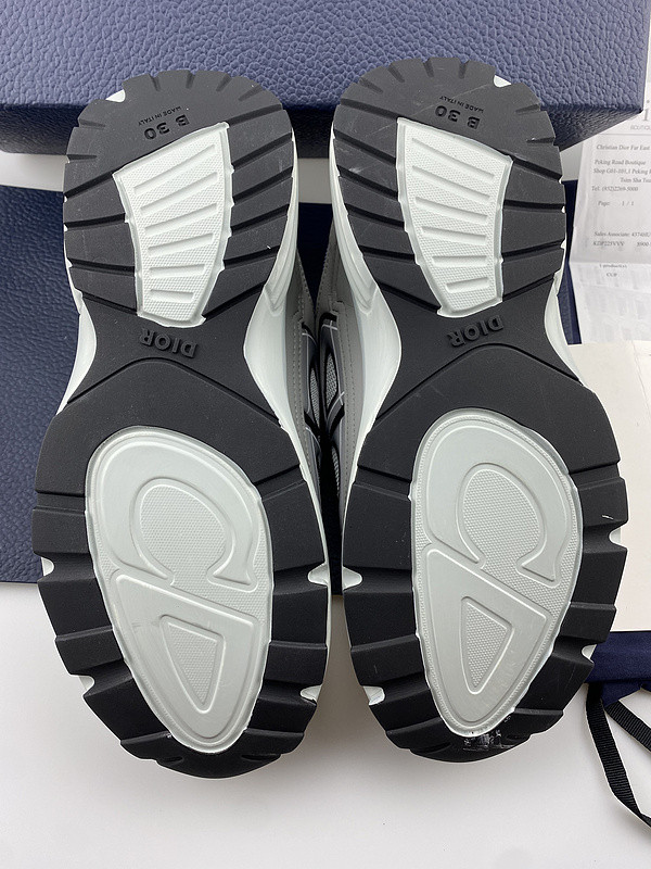 DR B30 SNEAKER