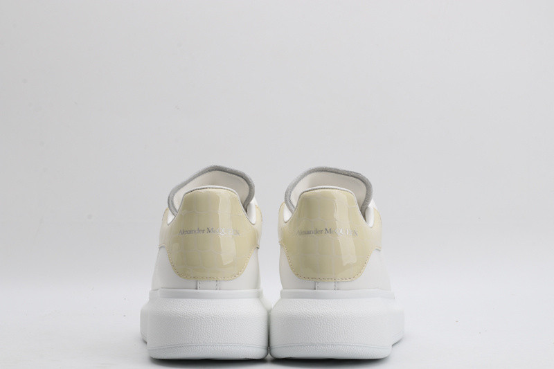 ALEXANDER MCQUEEN SNEAKER
