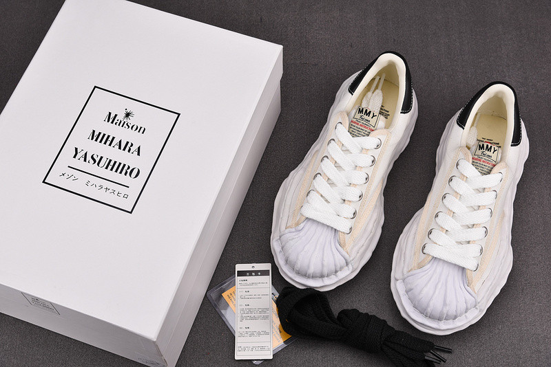 MAISON MIHARA SNEAKERS