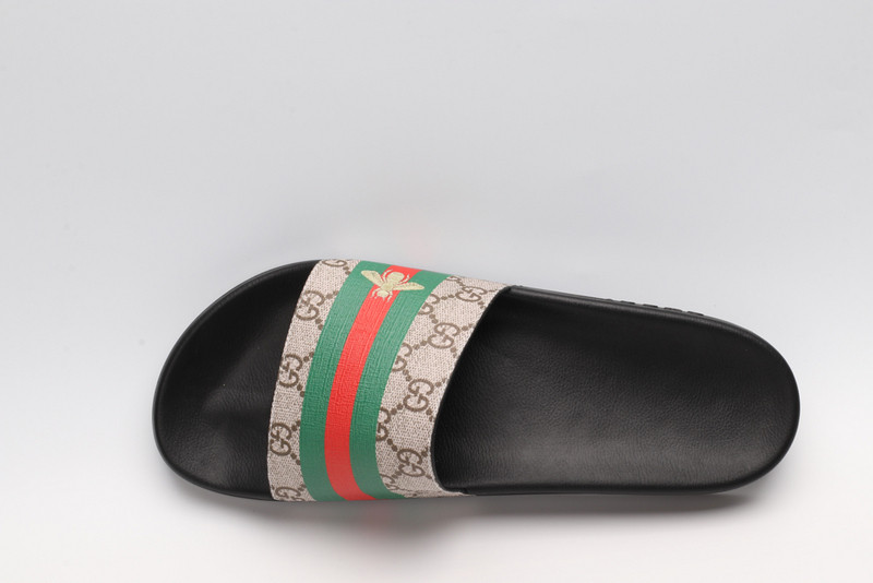 GUC LEATHER SLIDE