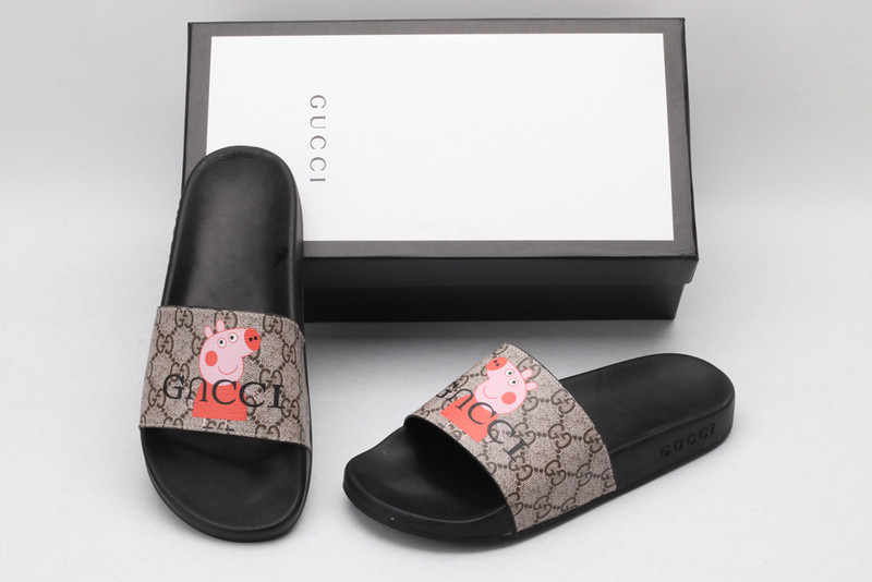 GUC LEATHER SLIDE