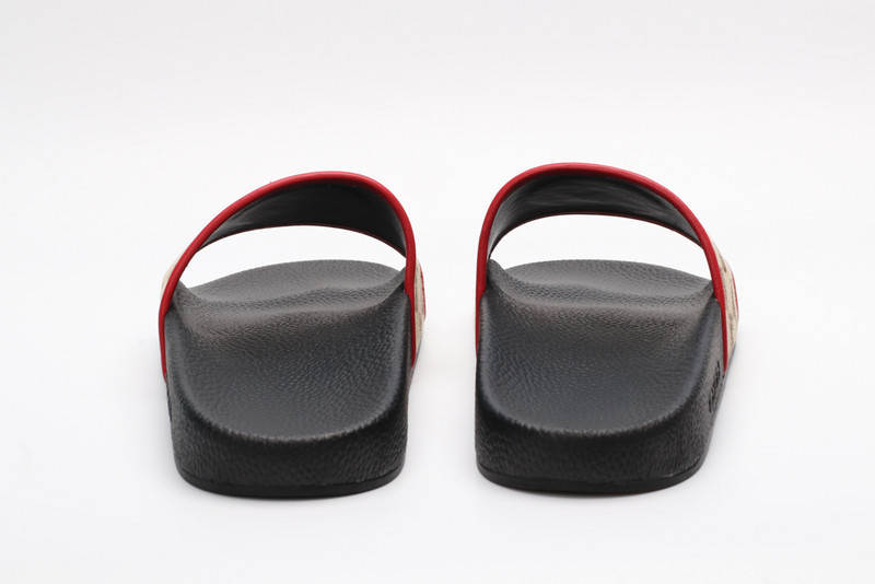 GUC LEATHER SLIDE