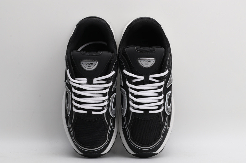 DR B30 SNEAKER