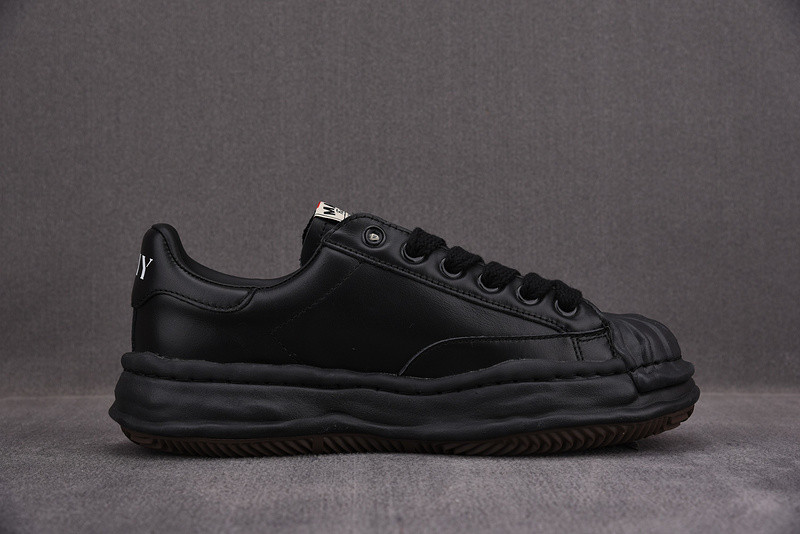 MAISON MIHARA SNEAKERS