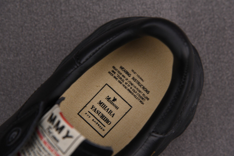 MAISON MIHARA SNEAKERS
