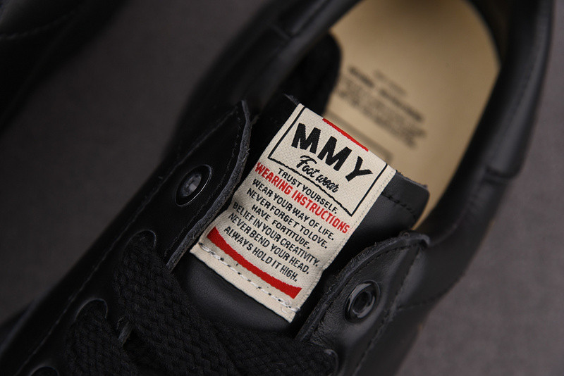 MAISON MIHARA SNEAKERS
