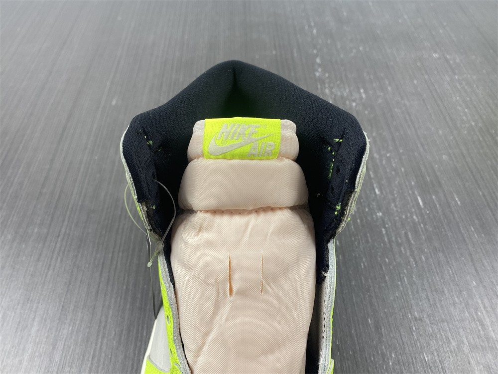Air Jordan 1 High OG "Volt" 555088-702