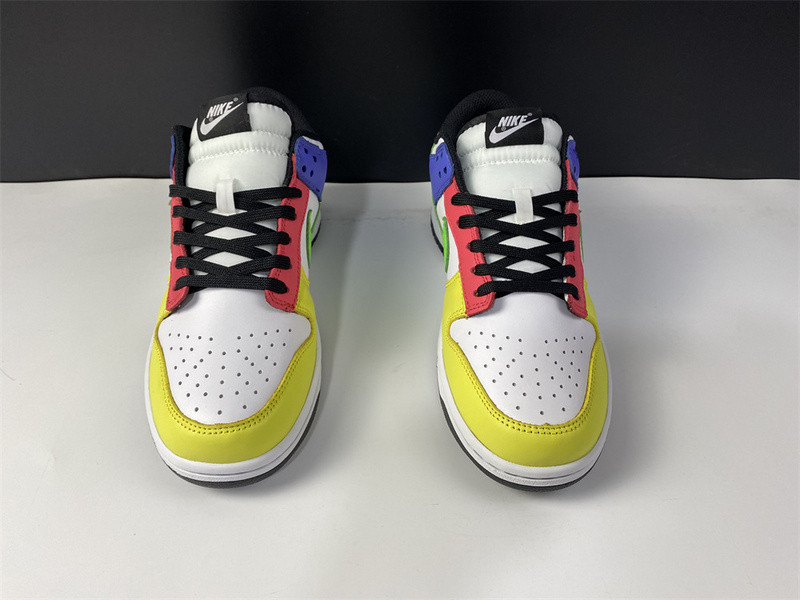 NIKE SB DUNK LOW GREEN STRIKE DD1503-106
