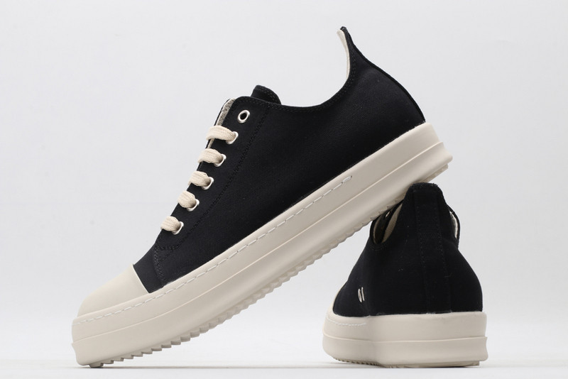 RICK 0WENS SNEAKERS