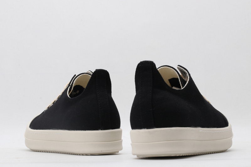 RICK 0WENS SNEAKERS