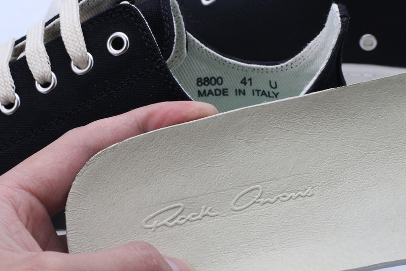 RICK 0WENS SNEAKERS