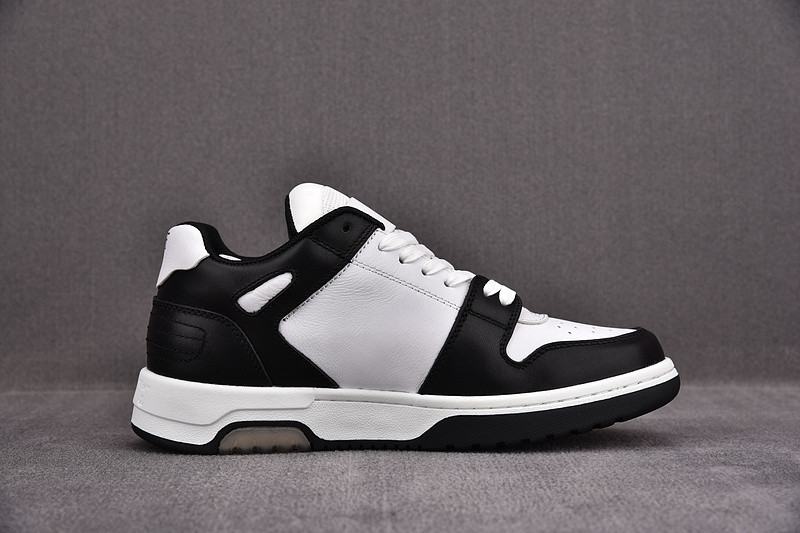Off-White c/o Virgil Abloh