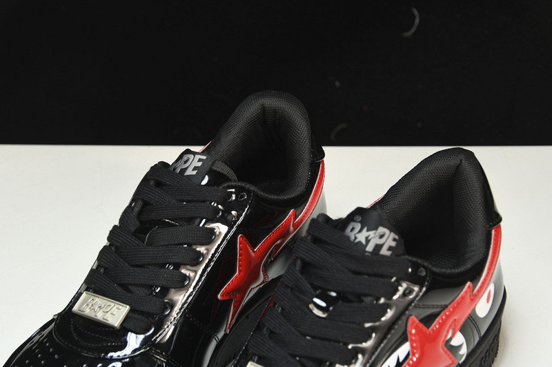 BAPE SNEAKERS
