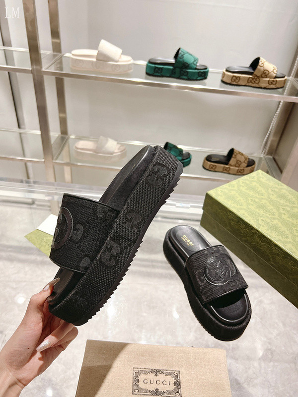 GUC LEATHER SLIDE