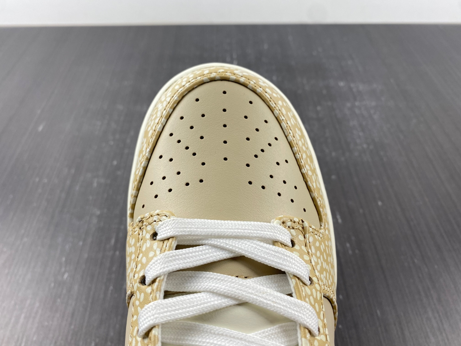 Nike Dunk Low "Sesame Seed Bun" DZ4853-200