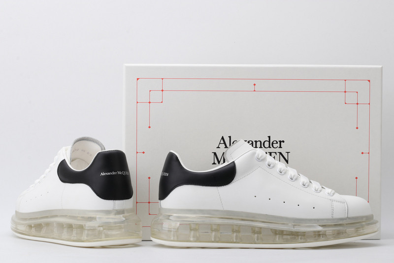 ALEXANDER MCQUEEN SNEAKER