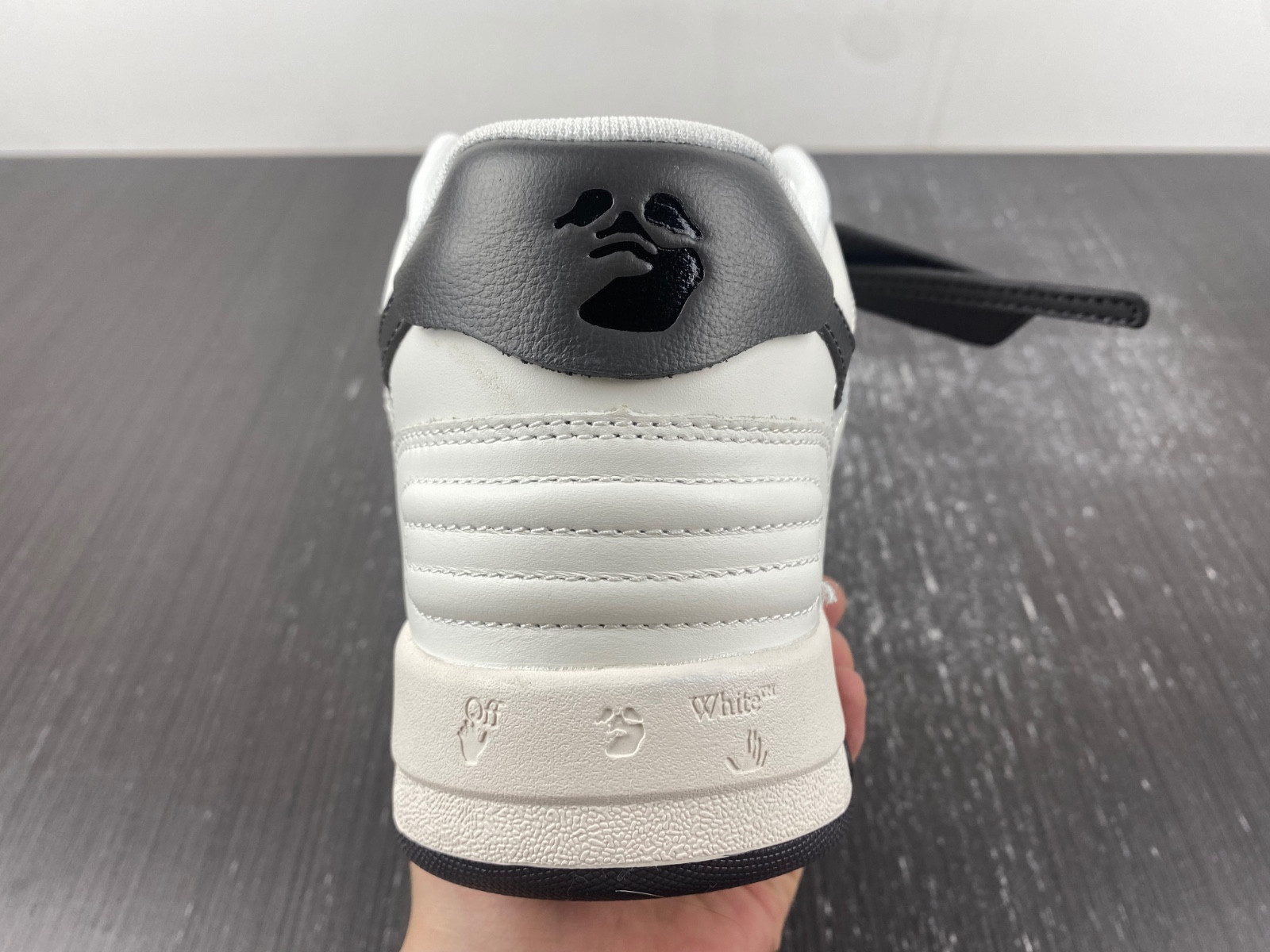 Off-White c/o Virgil Abloh