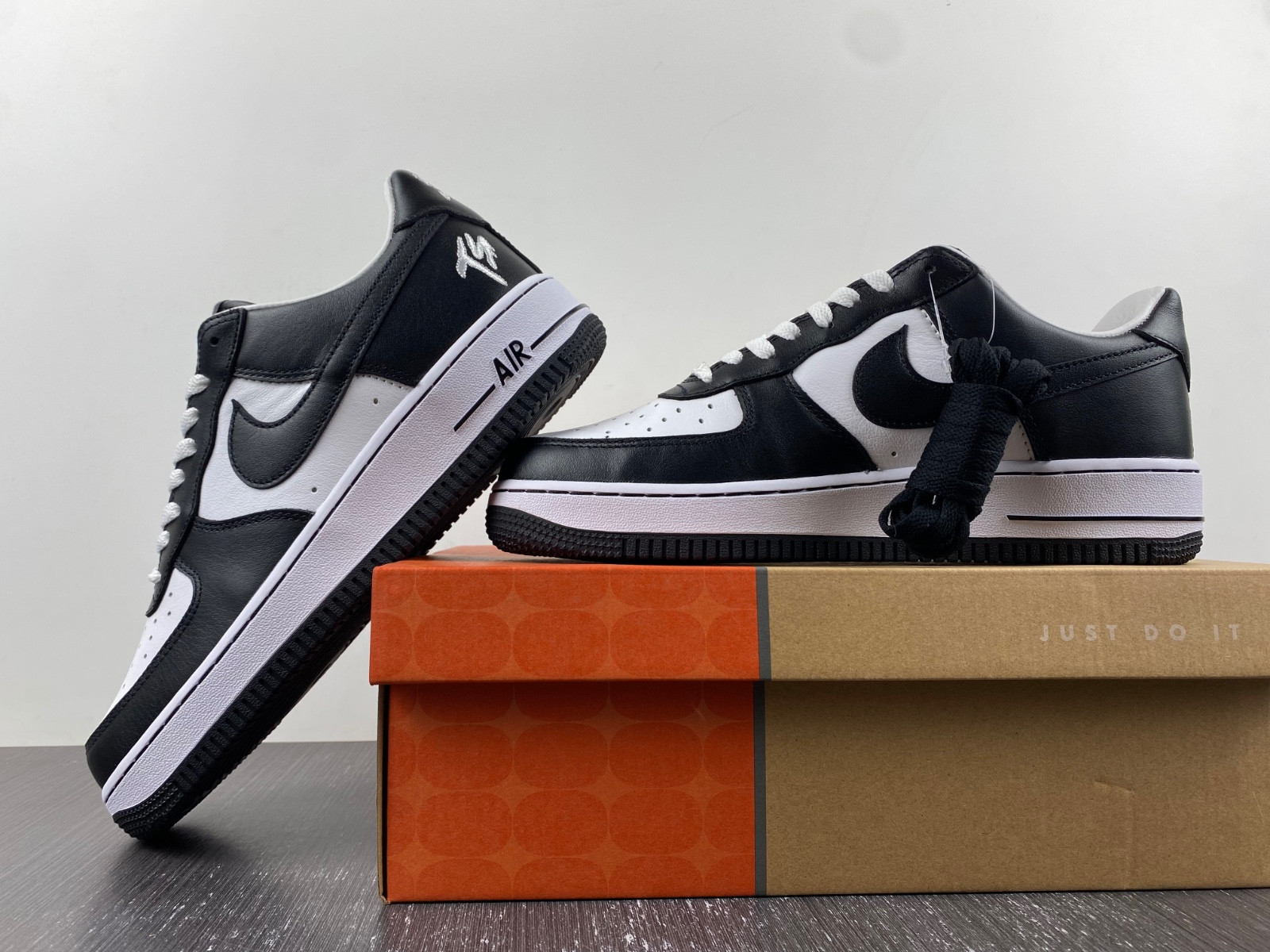 Fat Joe Terror Squad Nike Air Force 1 FJ5756-100