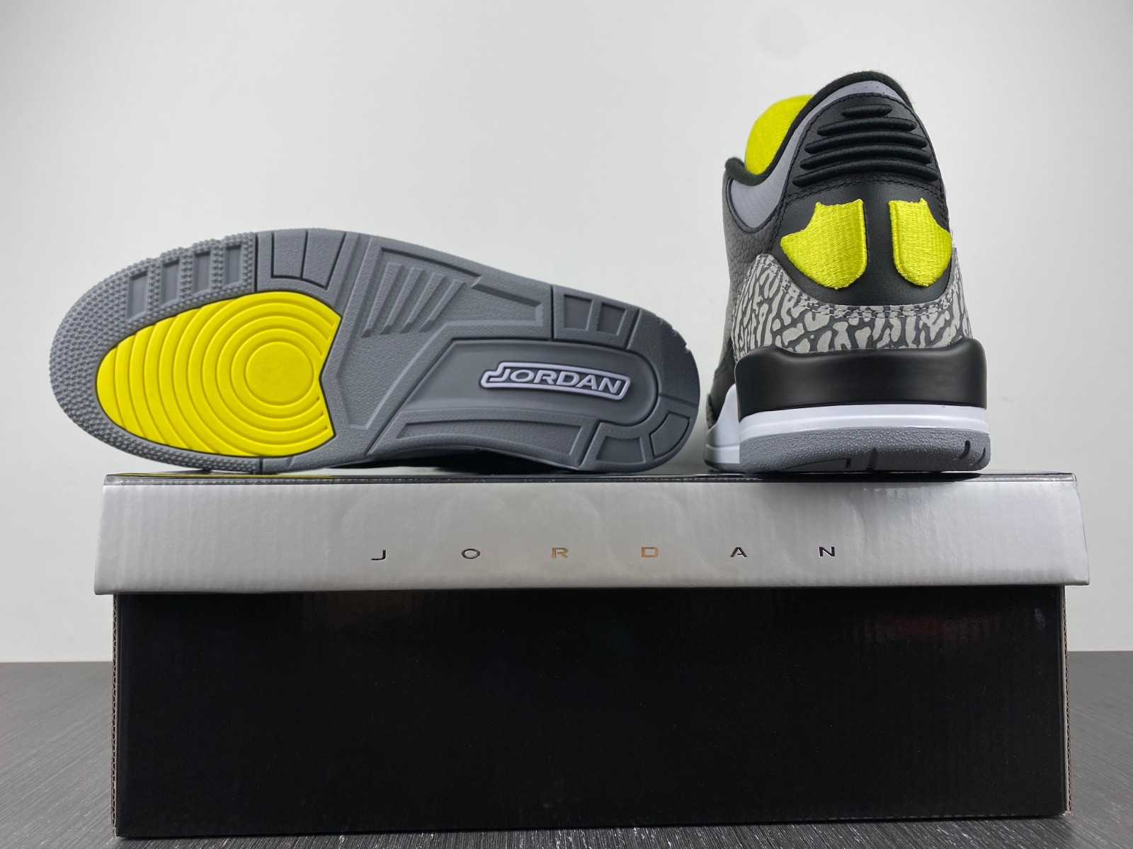 Jordan 3 Retro Oregon Ducks Pit Crew Black HO11-MNJDLS-5