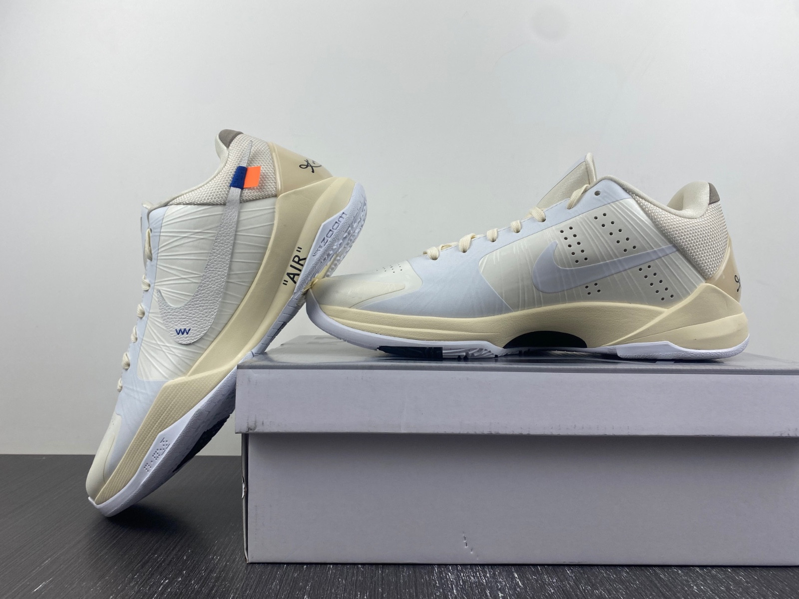 NIKE KOBE 5 PROTRO UNDEFEATED RICE WHITE DB4796-101