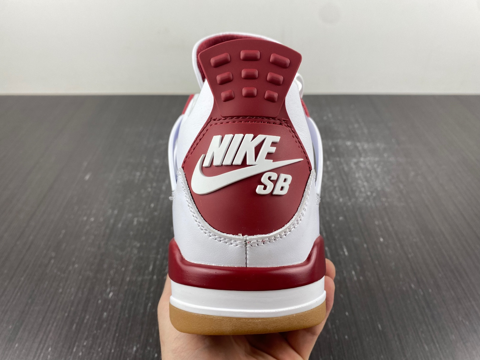 NIKE SB X AIR JORDAN 4 DR5415-160