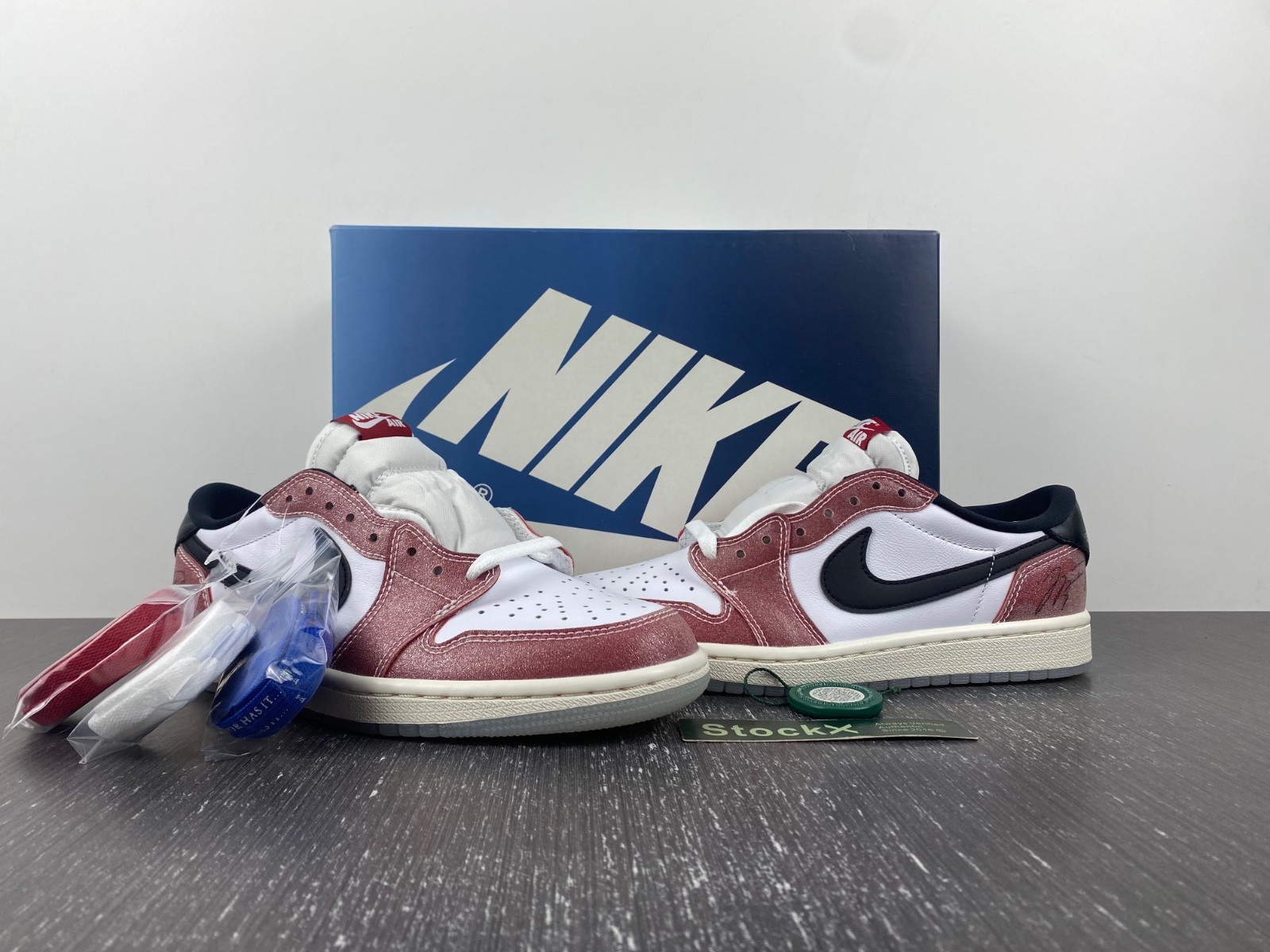 Trophy Room x Air Jordan 1 OG Low FN0432-017