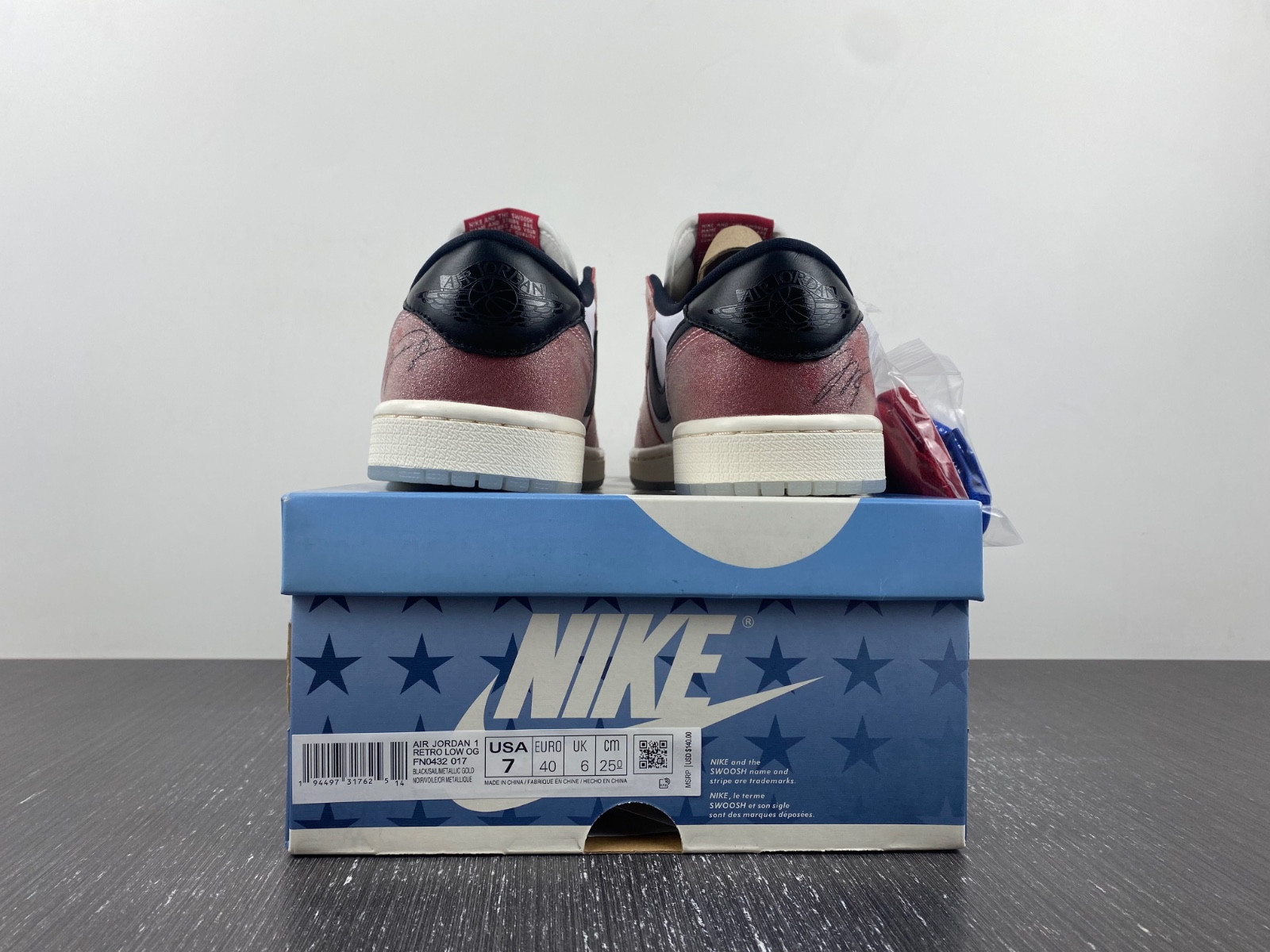 Trophy Room x Air Jordan 1 OG Low FN0432-017