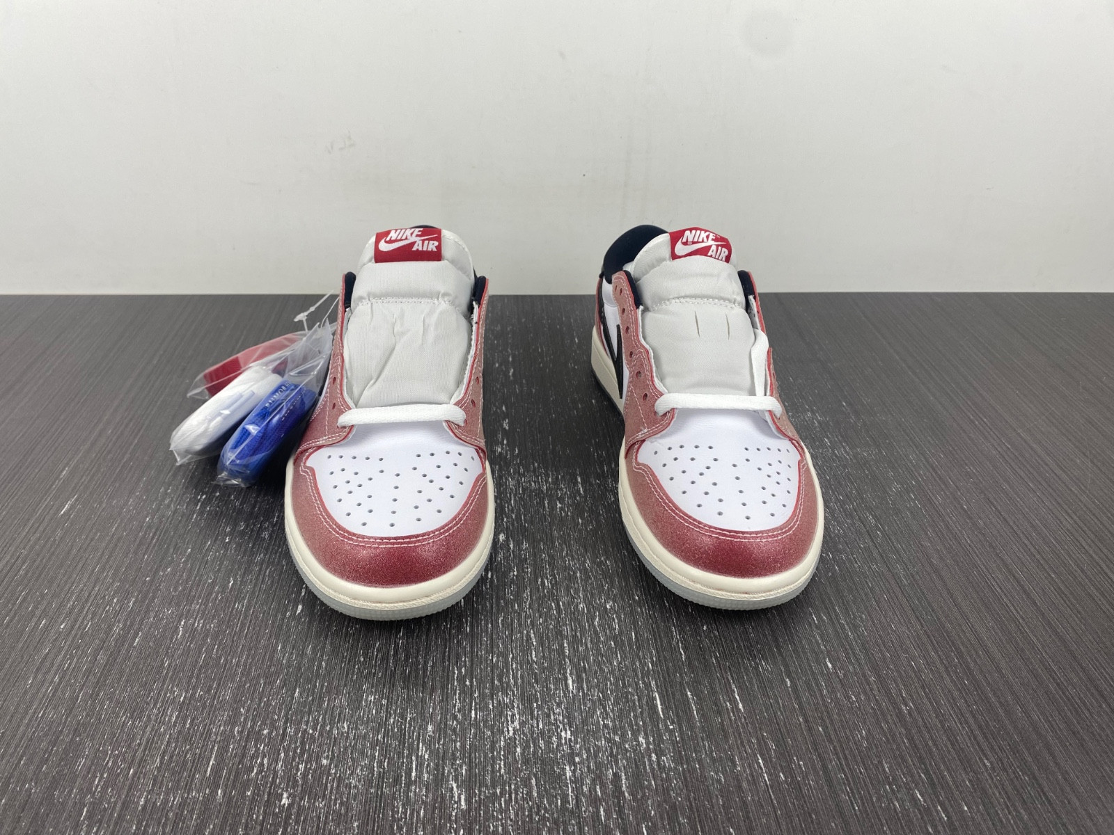 Trophy Room x Air Jordan 1 OG Low FN0432-017