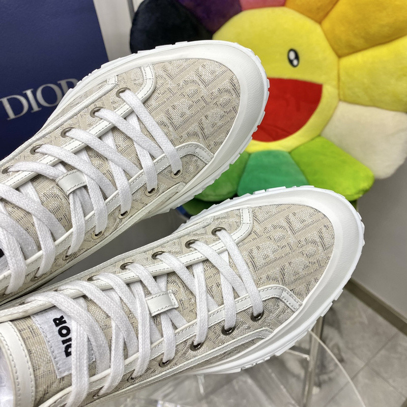 DR B28 SNEAKER