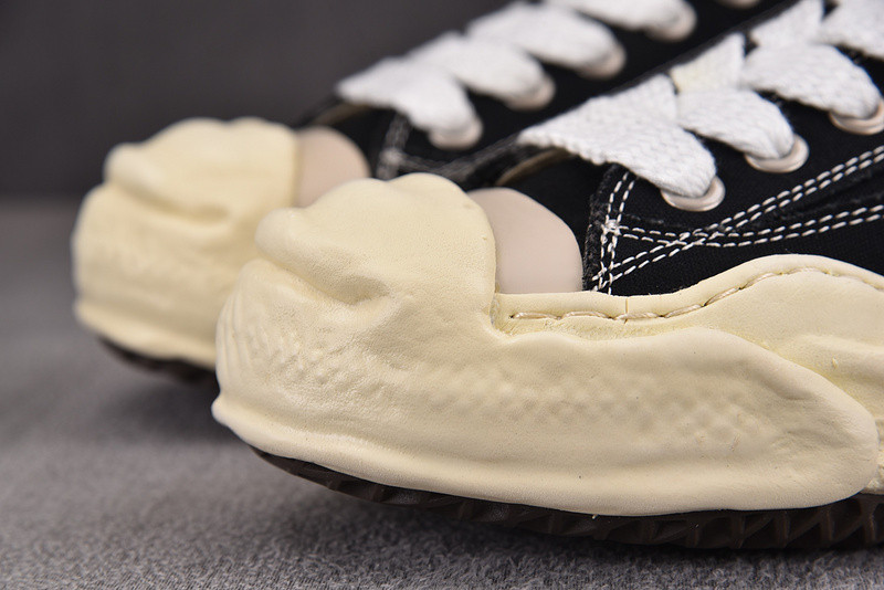 MAISON MIHARA SNEAKERS