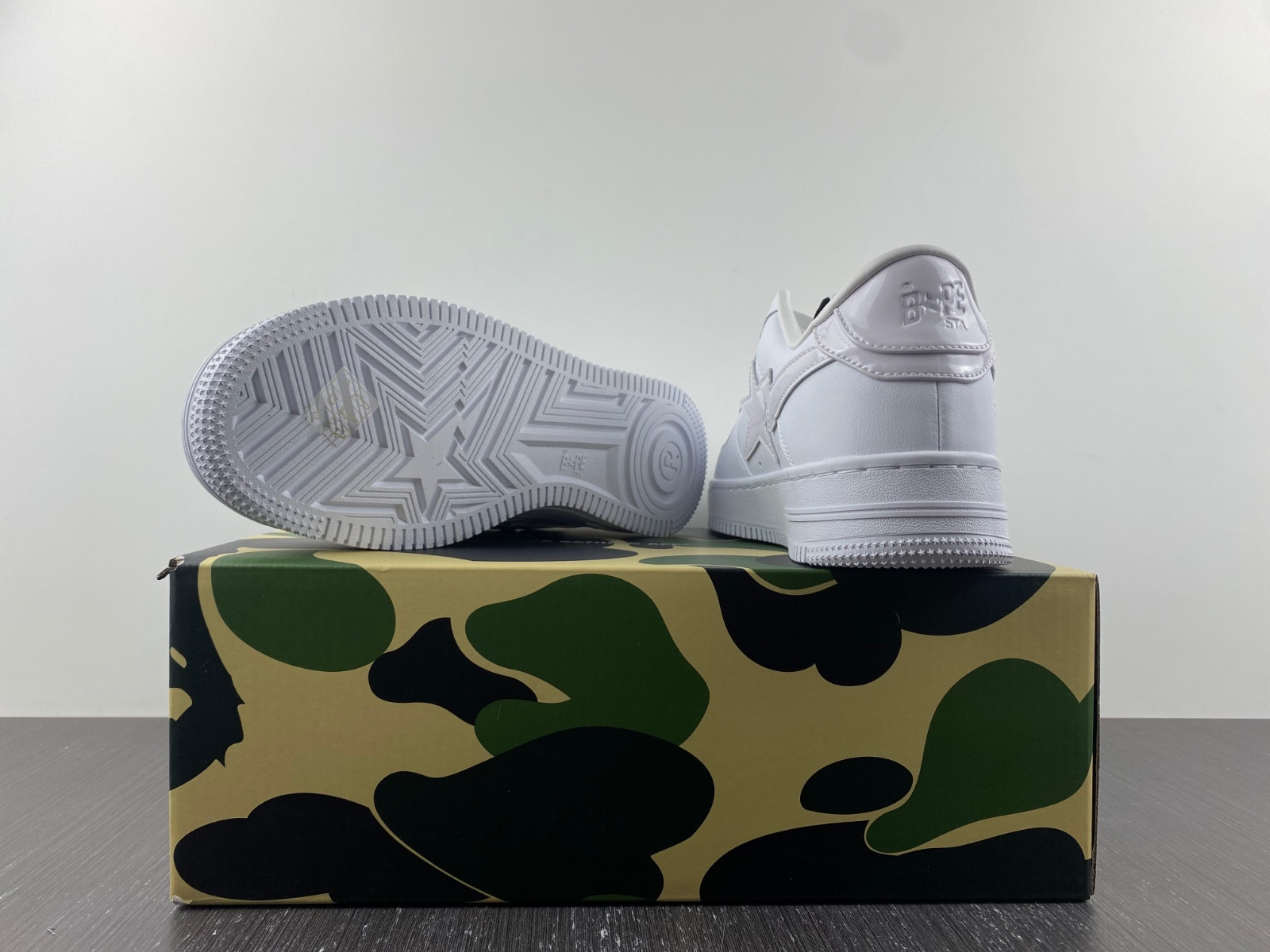 BAPE SNEAKERS