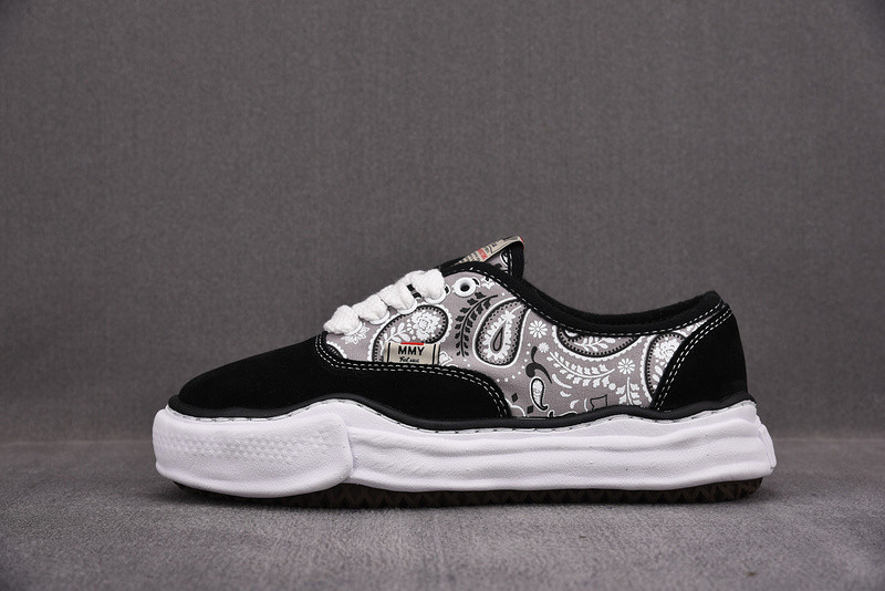 MAISON MIHARA SNEAKERS