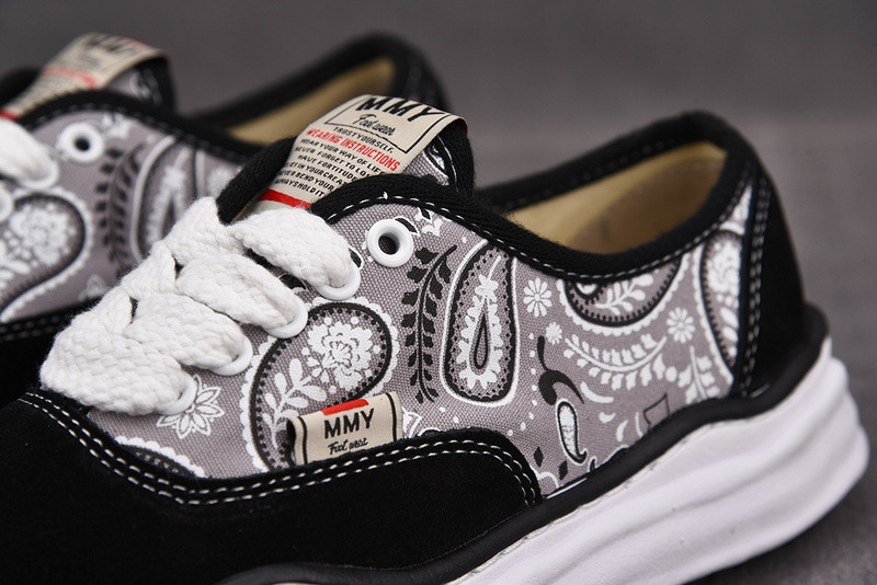 MAISON MIHARA SNEAKERS