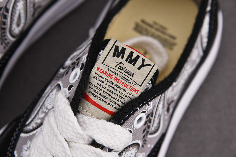 MAISON MIHARA SNEAKERS