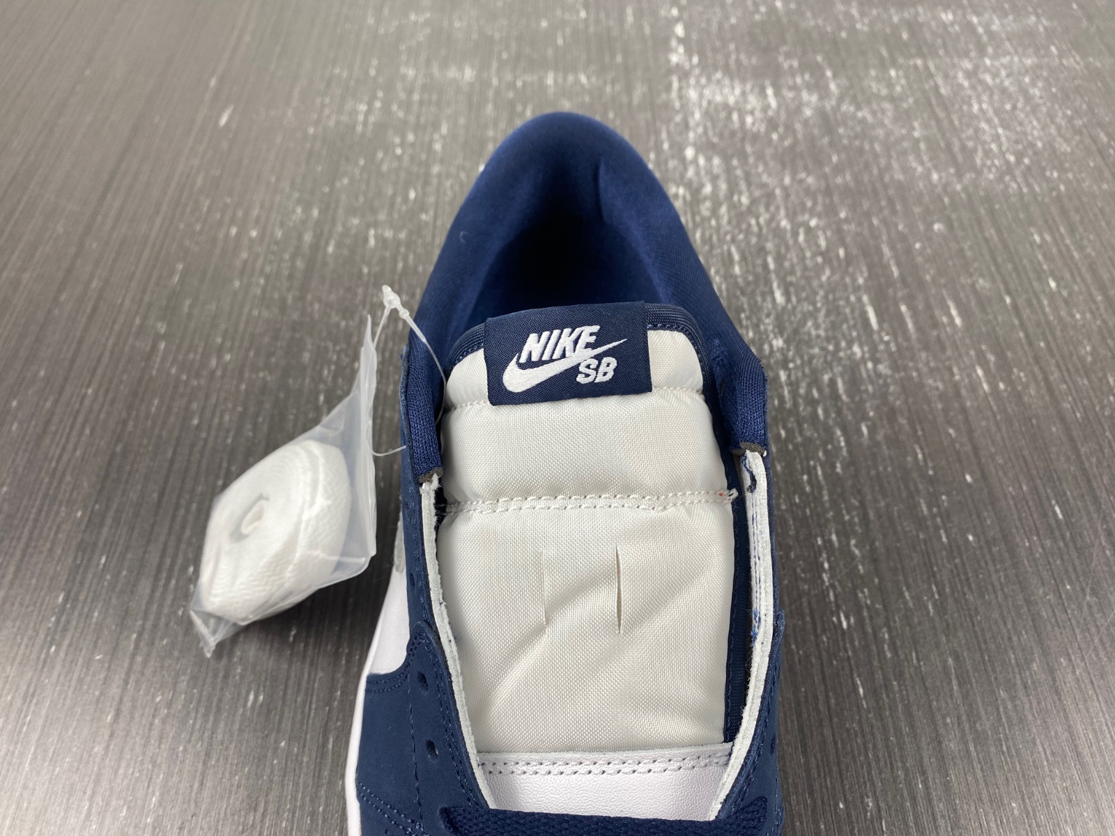 AIR JORDAN 1 LOW "Eric Koston - Midnight Navy" CJ7891 400