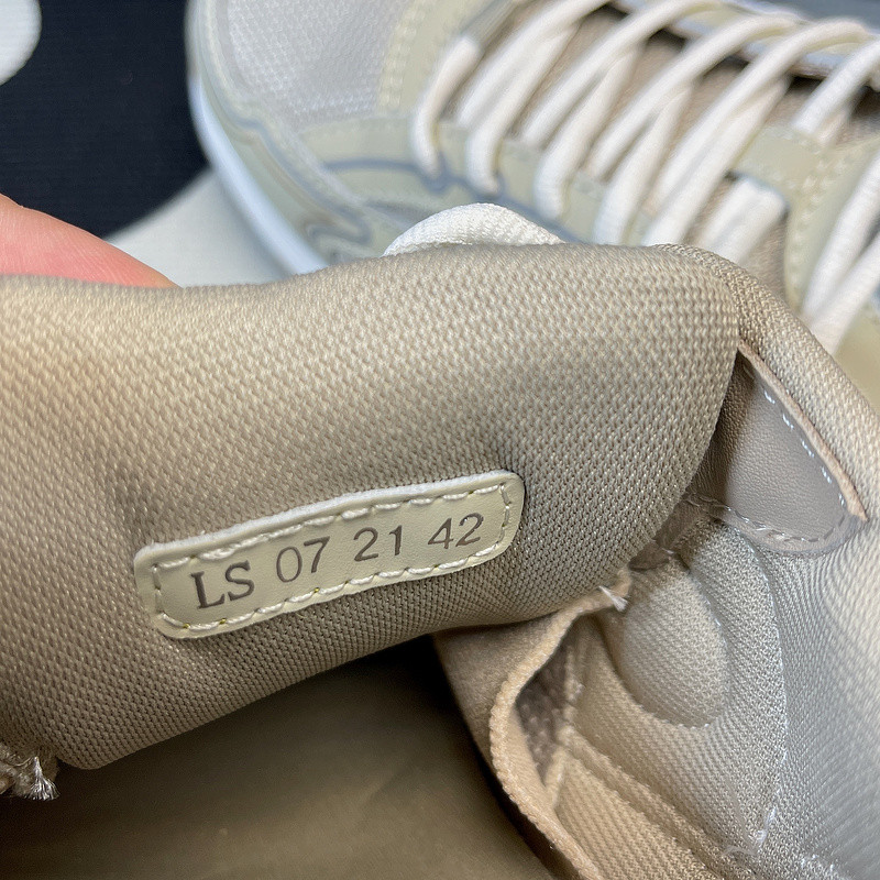 DR B30 SNEAKER