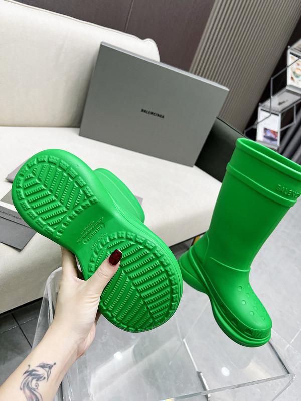 Ba*len*cia*ga x crocs boot green