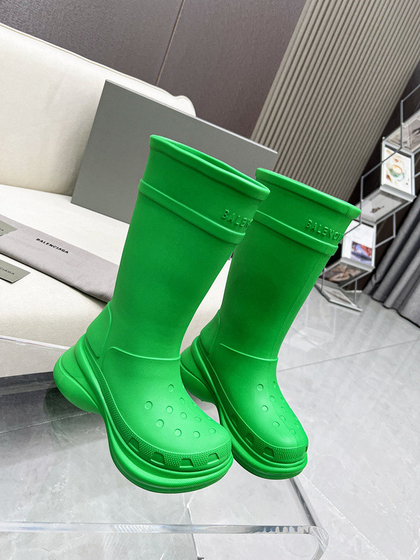 Ba*len*cia*ga x crocs boot green