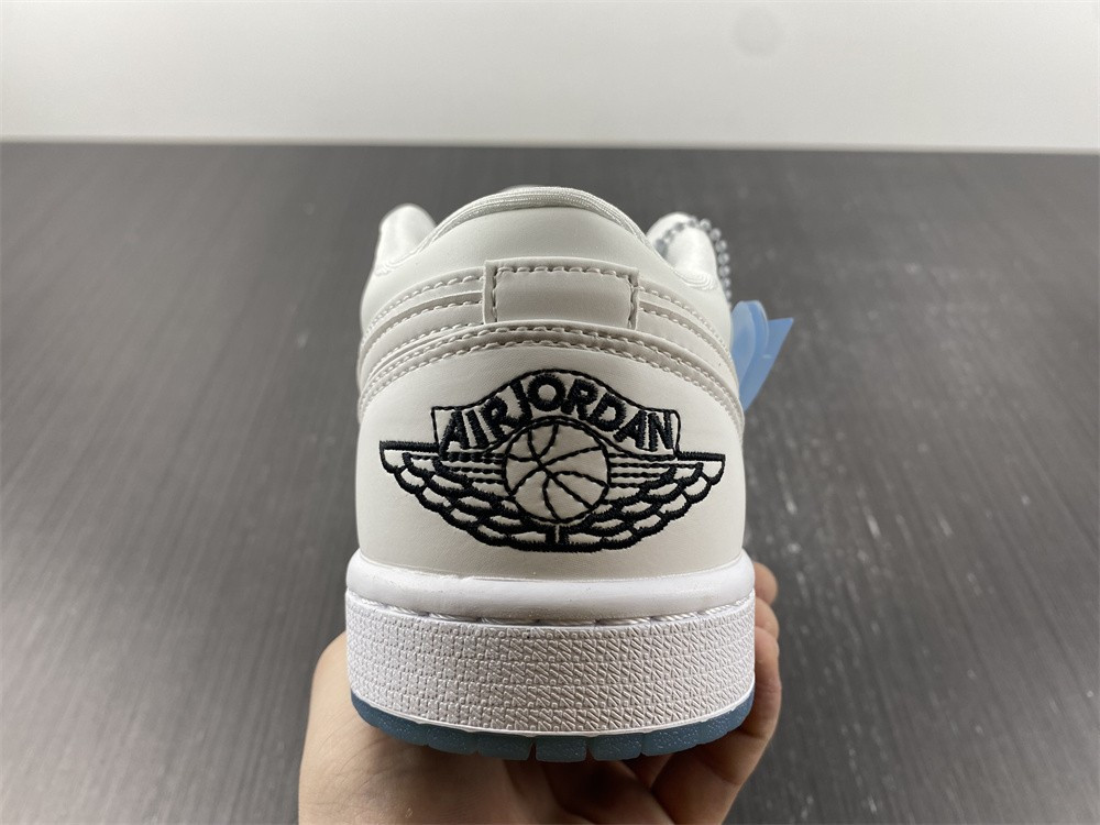 Air Jordan 1 Low "UV Reactive" | DA8301-101