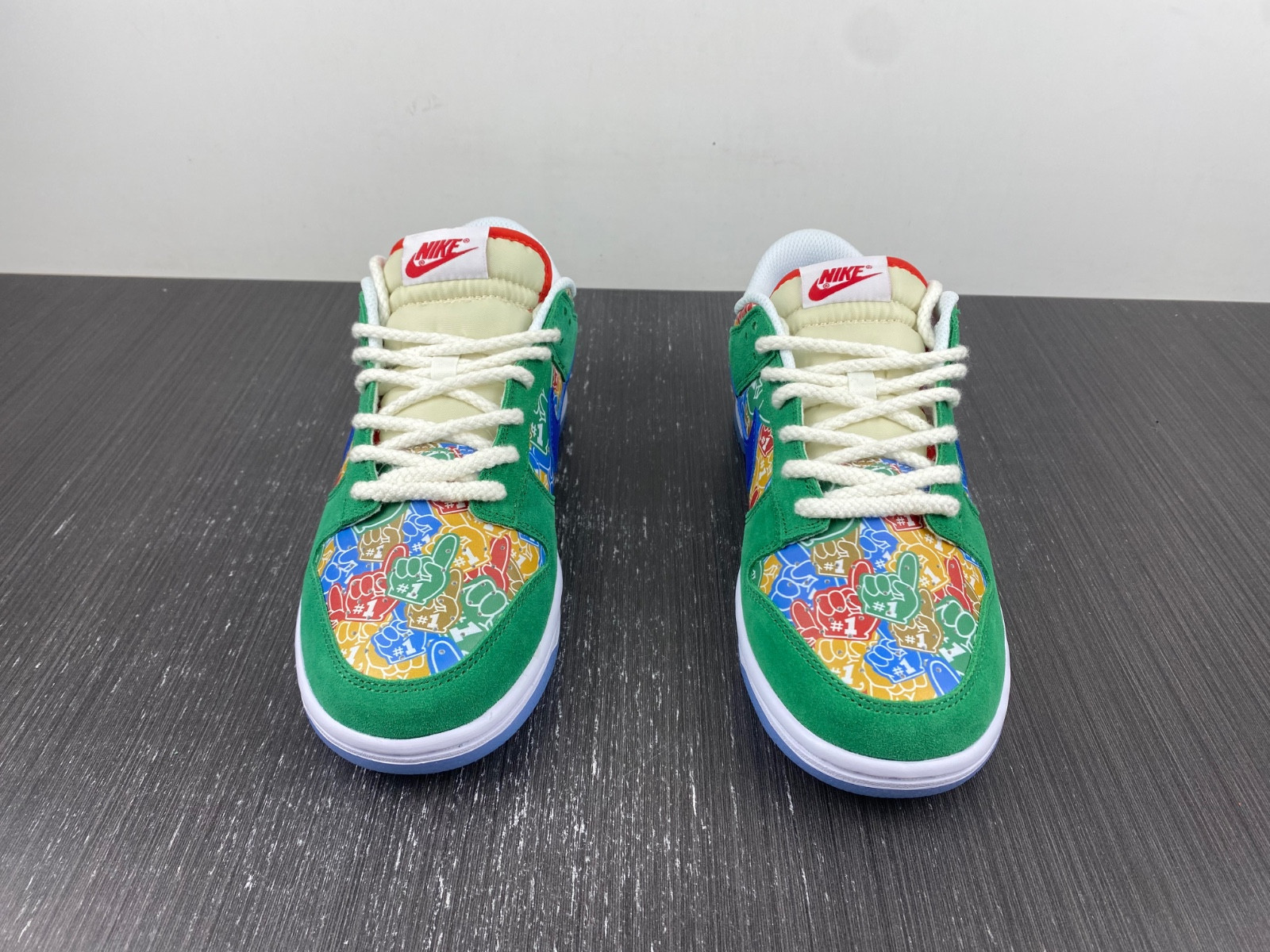 Nike Dunk Low Foam Finger - DZ5184-300