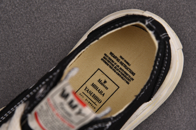 MAISON MIHARA SNEAKERS