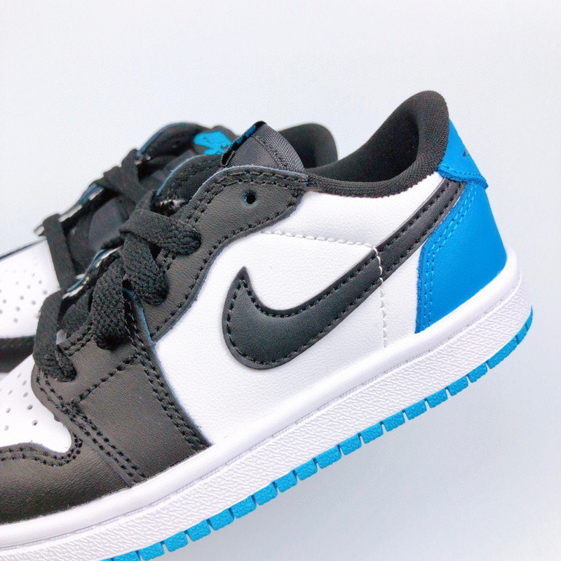AIR JORDAN 1 KIDS SHOES