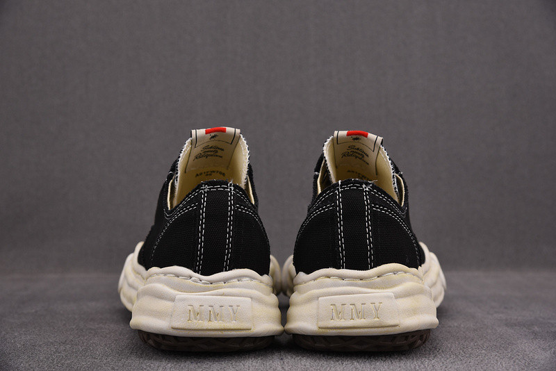 MAISON MIHARA SNEAKERS