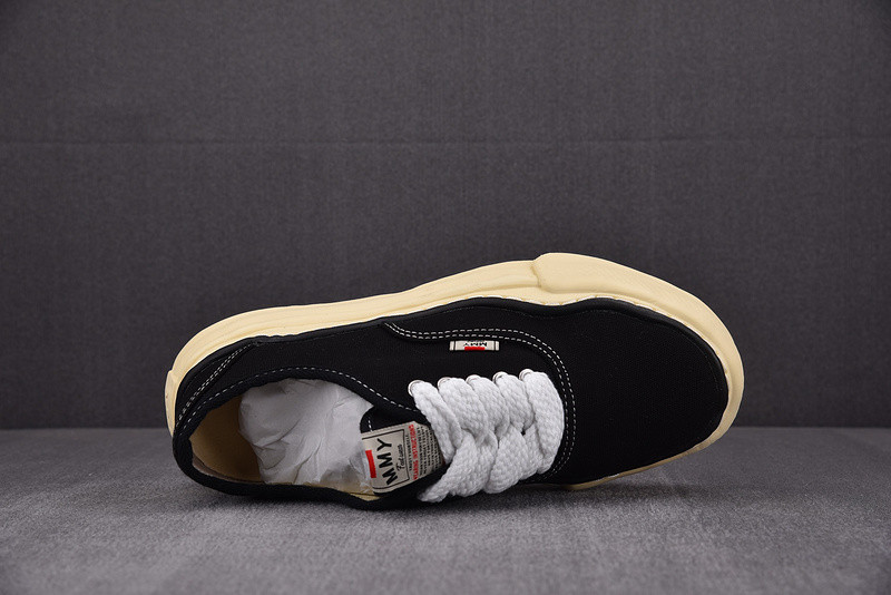 MAISON MIHARA SNEAKERS