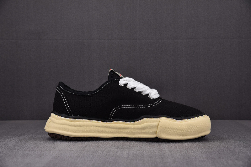 MAISON MIHARA SNEAKERS