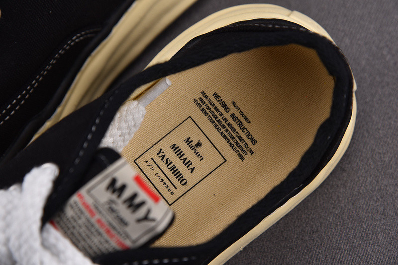 MAISON MIHARA SNEAKERS