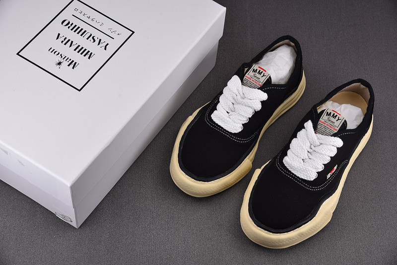 MAISON MIHARA SNEAKERS